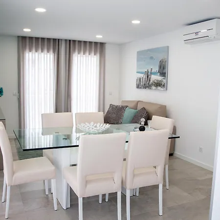 Real Holidays Apartman