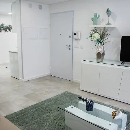 Real Holidays نازاريه