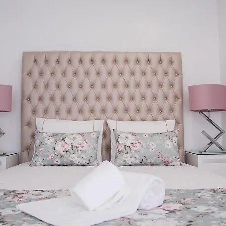 Real Holidays דירה