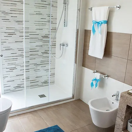 Real Holidays نازاريه