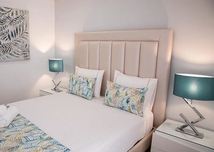 Real Holidays * Nazare