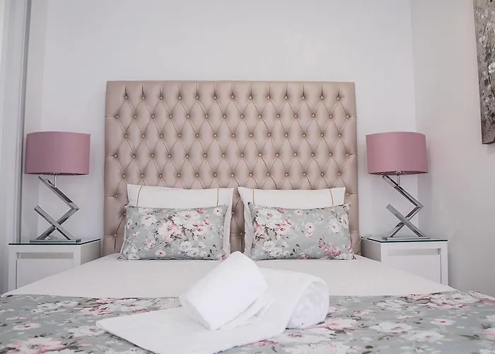 Real Holidays Apartment